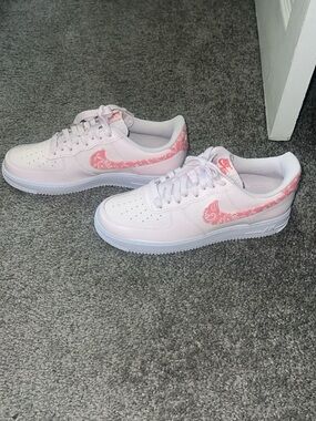 Nike Women's size 10 Pink Low-Top Sneakers with Paisley Swoosh Brand new no box.